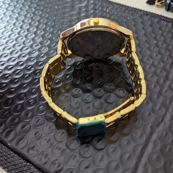 Watch - Picture 4 of 5